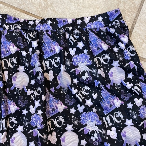 NEW! Disney 100 Years Of Wonder Anniversary Knit Athletic Skort L - Picture 3 of 7